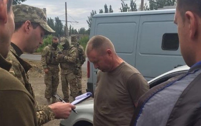 Они не только «защищают» но и бизнес делать не забывают